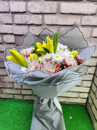 Lilyum ve Kasımpatı Buketi