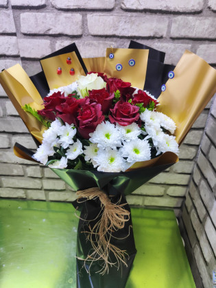 Papatyalı Kırmızı Güller