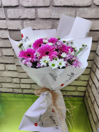 Mor Gerbera Beyaz Papatya Buketi